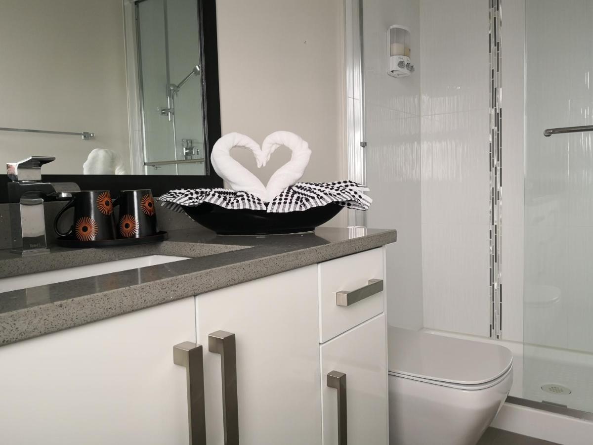 Delovely B&B White Rock Ngoại thất bức ảnh