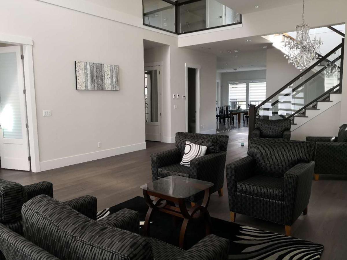 Delovely B&B White Rock Ngoại thất bức ảnh